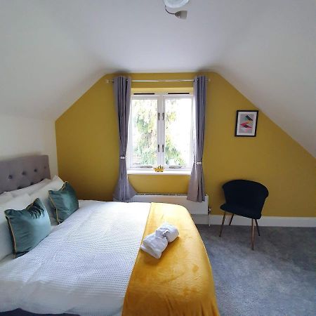 Spacious Beautiful And Warm Cottage With Parkingチェルムスフォード エクステリア 写真