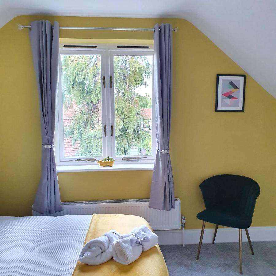 Spacious Beautiful And Warm Cottage With Parkingチェルムスフォード エクステリア 写真